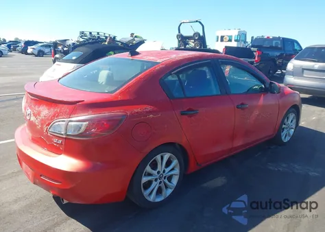 2011 Mazda Mazda3 S Sport z USA, uszkodzony, nr VIN JM1BL1U59B1399936